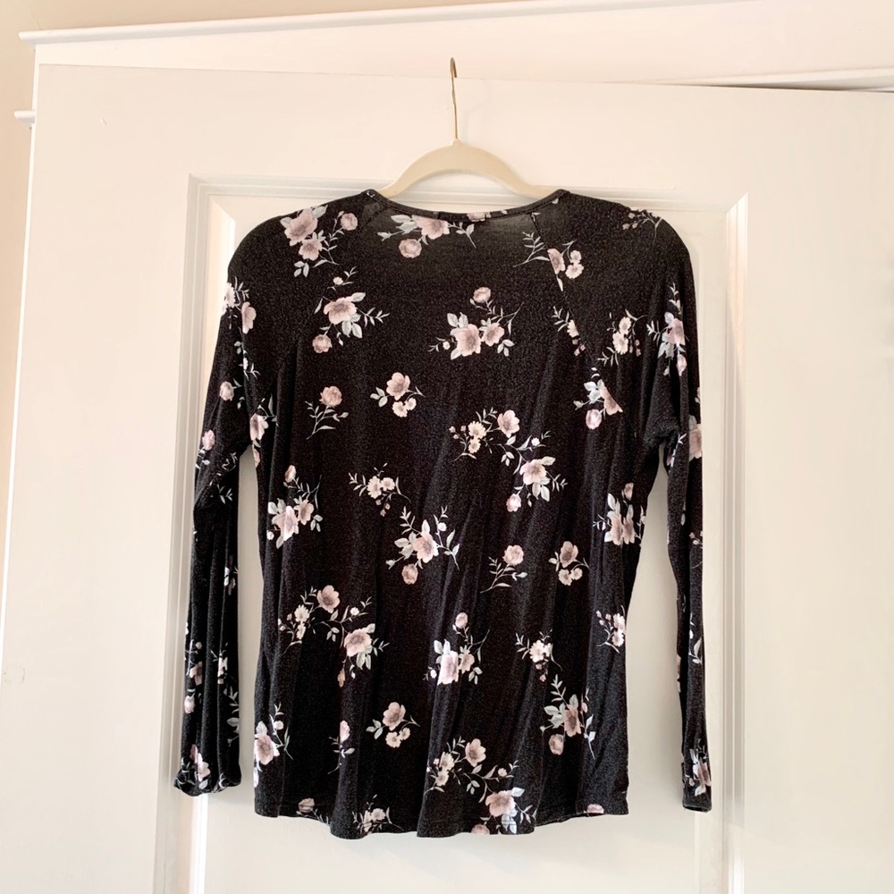 Full Tilt Tilly’s Long Sleeve Floral Shirt - Picture 3 of 4